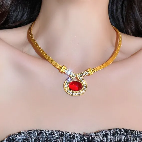 Vintage Inspiration Gold Snake-Link Chain and Red Oval Stone Necklace for Women