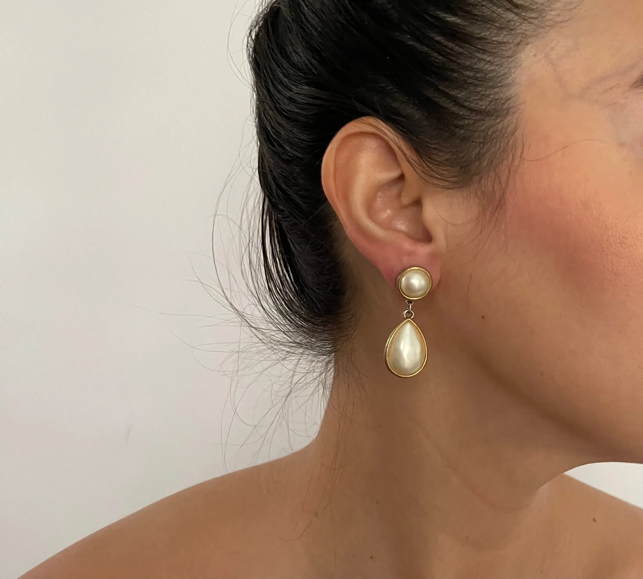 VINTAGE TEAR DROP PEARL EARRING