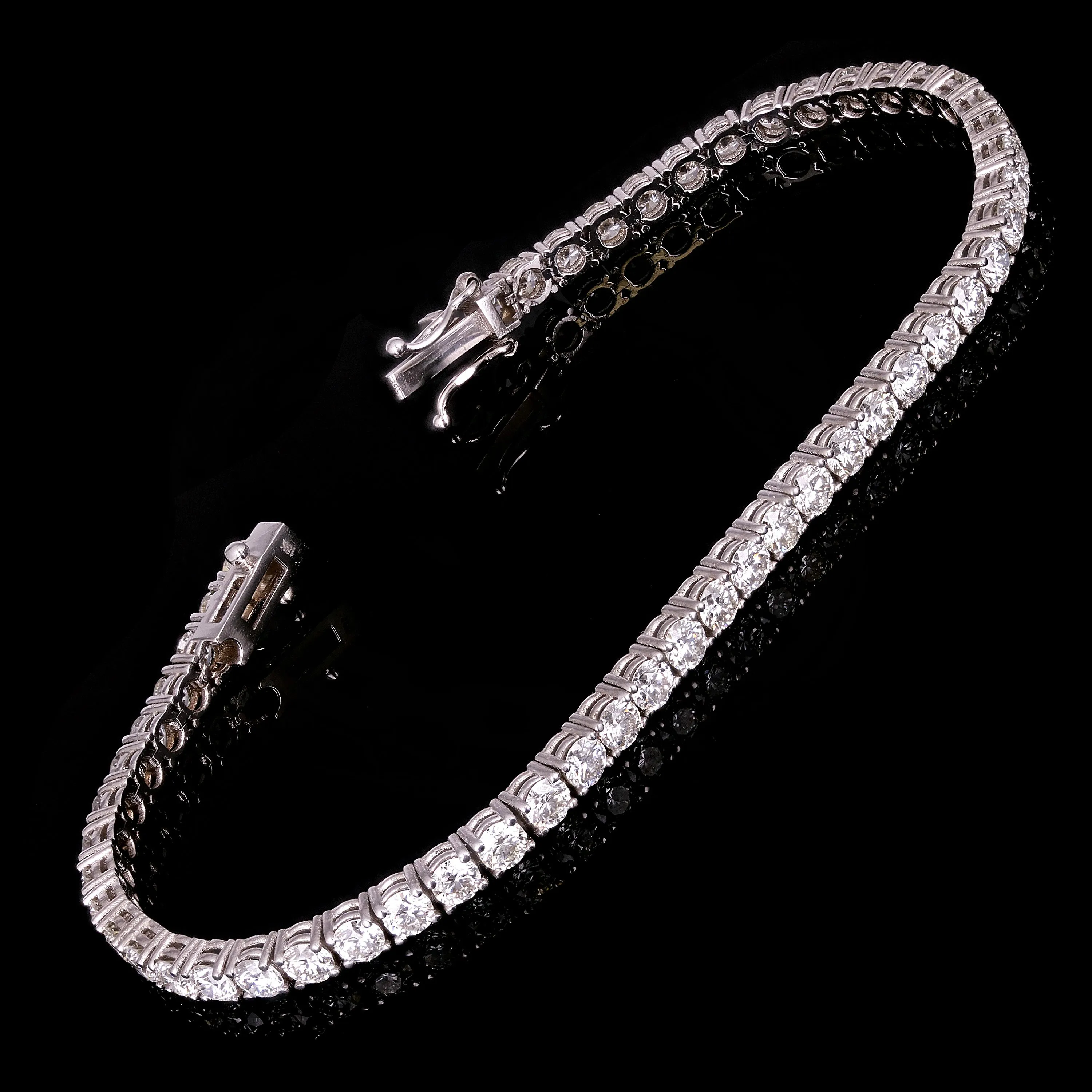 Women's 18k White Gold Diamond Tennis Bracelet