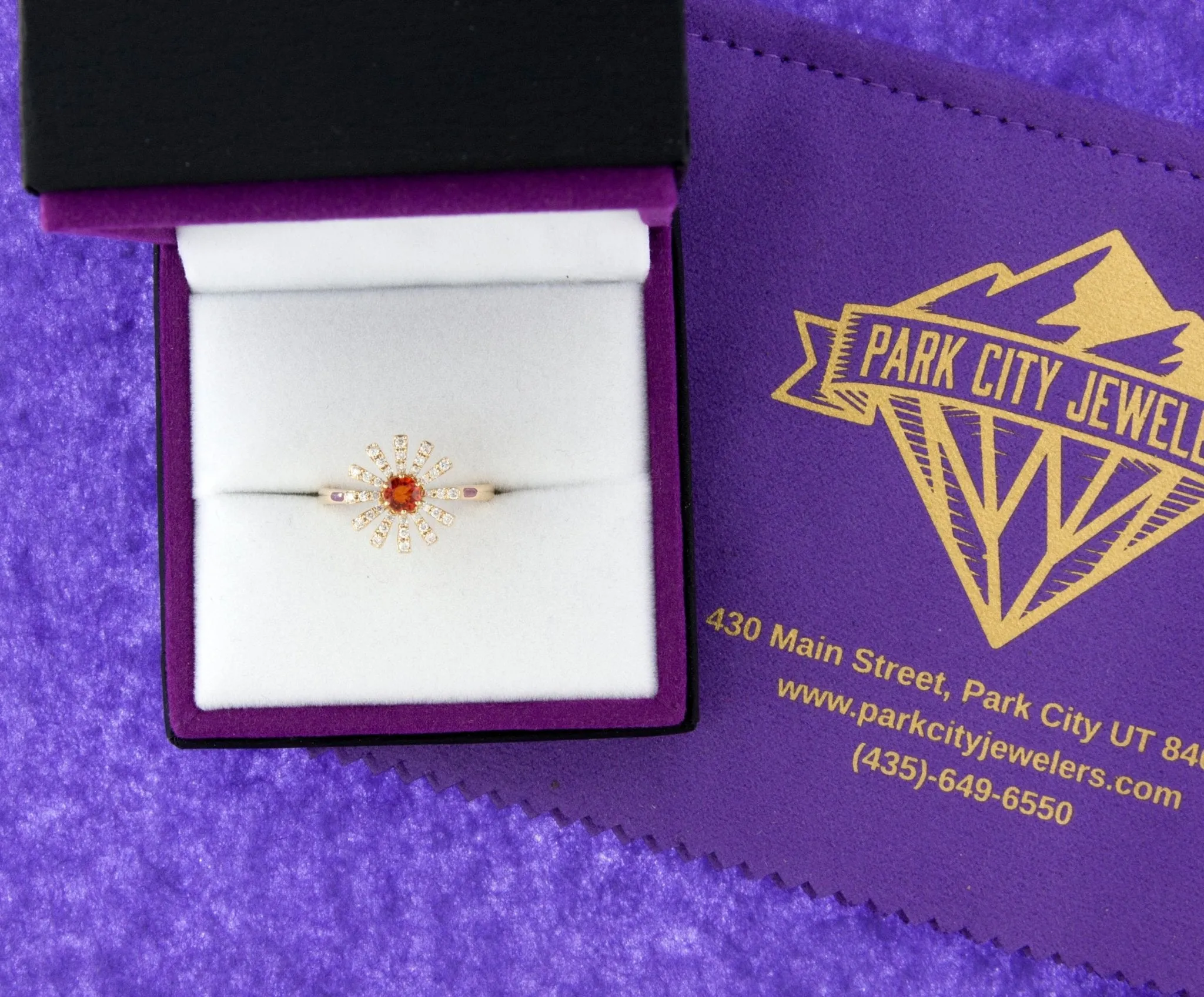 Yellow Gold Sun Style Ring with Diamond and Orange Sapphire