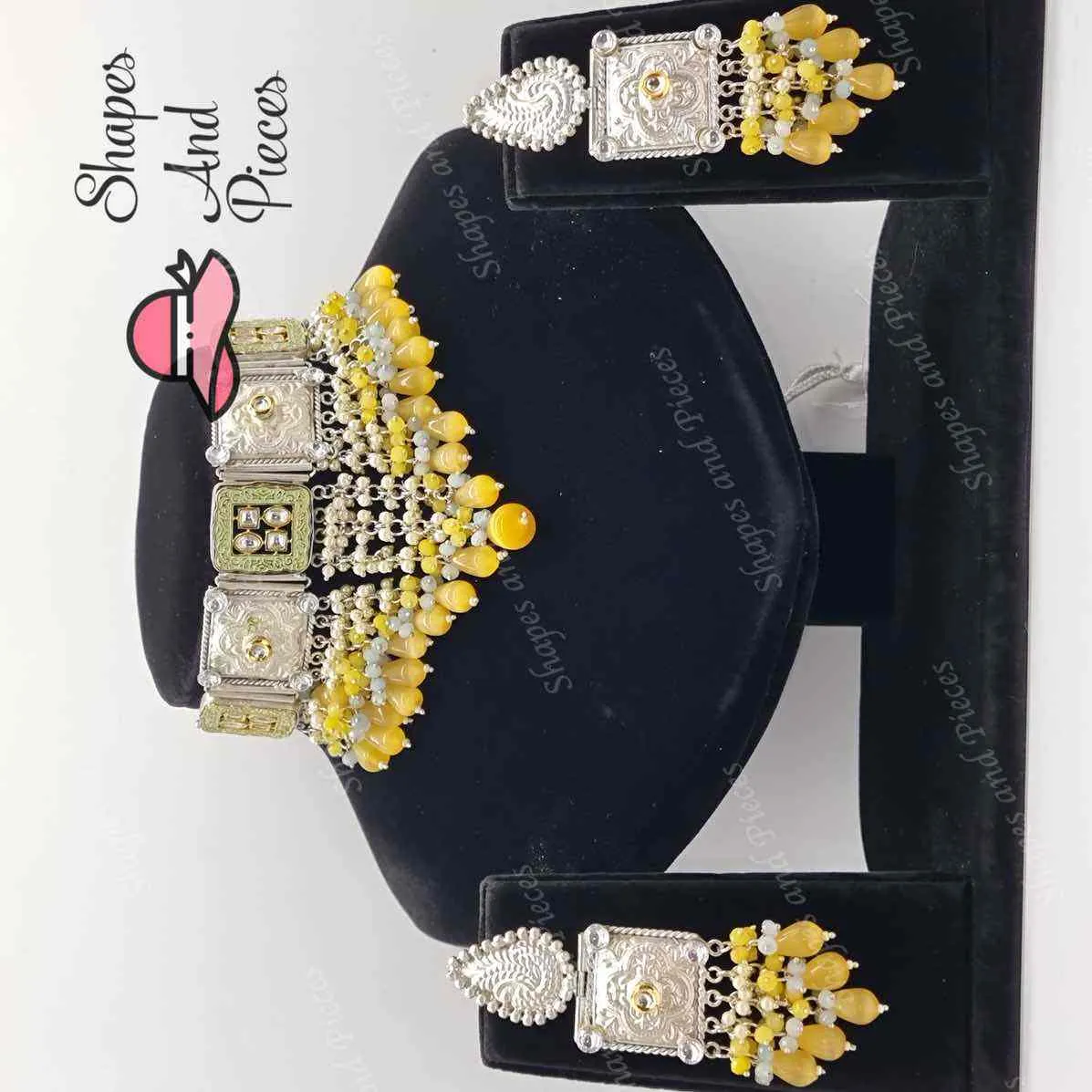 Ziya Choker Set